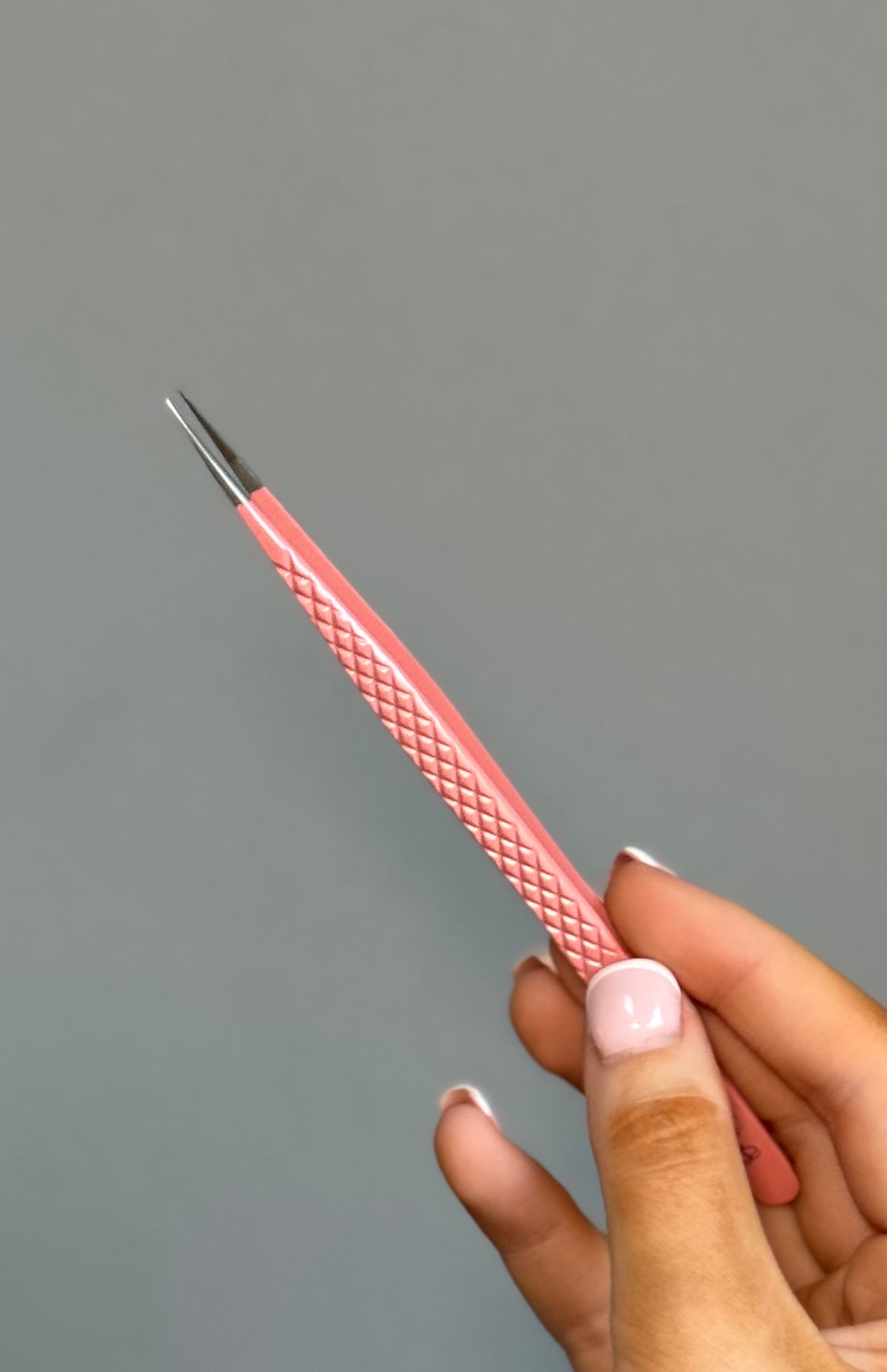 Straight isolation tweezer